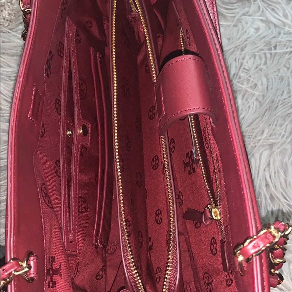 Tory Burch Maroon Leather Fleming Open Shoulder - Picture 3 of 7
